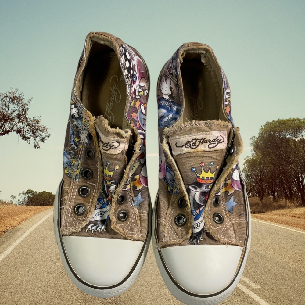 Ed Hardy Slip On King Cats Sneakers Kid Unisex Size 2. Nice Preowned Condition